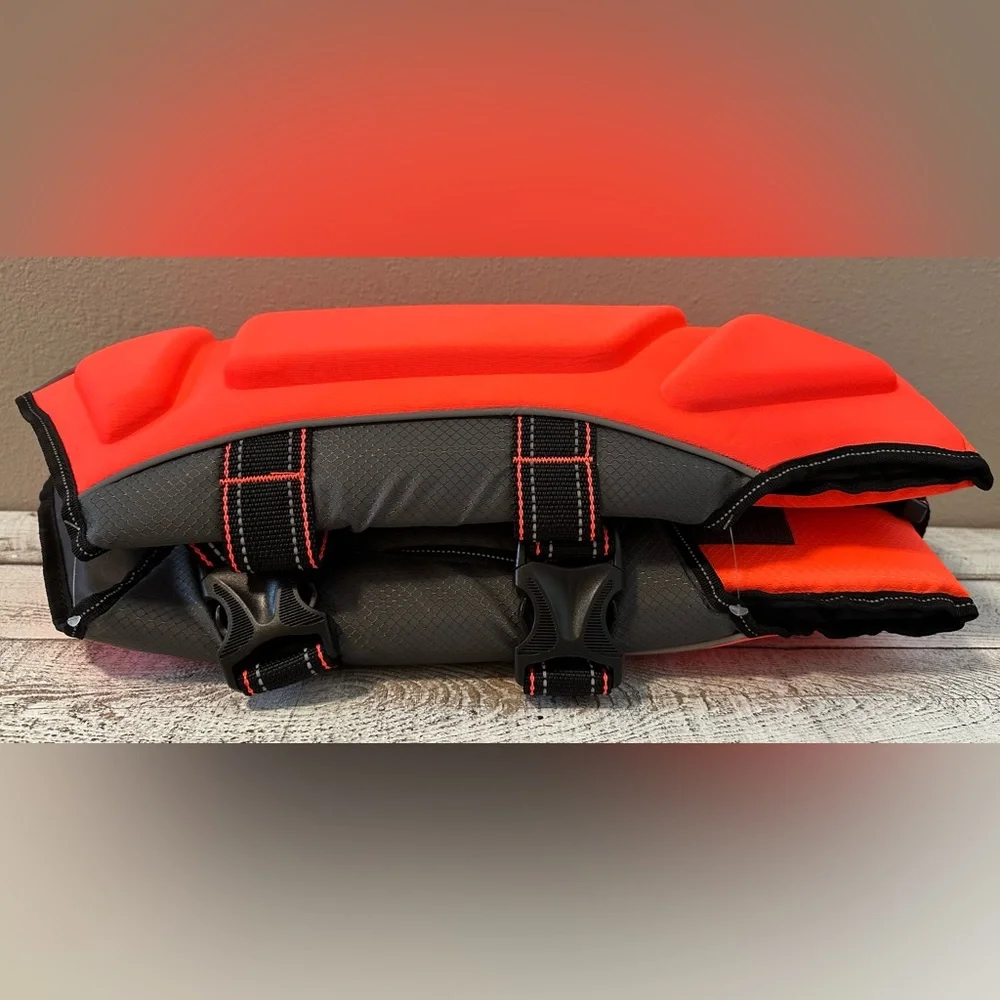 Arcadia Trail High-Visibility Life Jacket for Dog - NWT